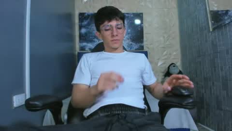 Snapshot of elangiraldo chatting on June 16, 2026, 11:18 pm Elan Giralon online show from June 16, 2026, 11:18 pm