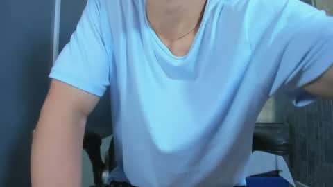 Snapshot of elangiraldo chatting on June 19, 2026, 9:40 pm Elan Giralon online show from June 19, 2026, 9:40 pm