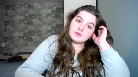 Snapshot of elanis_blair chatting on December 22, 2024, 5:53 pm Elanis online show from December 22, 2024, 5:53 pm