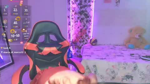Snapshot of elara_green chatting on April 26, 2026, 11:24 pm lara online show from April 26, 2026, 11:24 pm