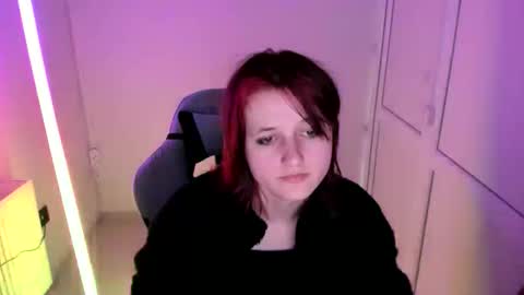 Snapshot of elara_muse chatting on April 28, 2026, 8:58 pm Evie online show from April 28, 2026, 8:58 pm