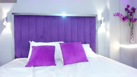 Ela online show from November 1, 2025, 4:14 am