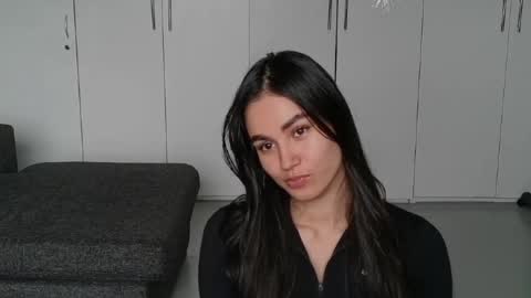 Snapshot of elarahayes chatting on June 8, 2026, 1:11 pm Elara Hayes online show from June 8, 2026, 1:11 pm
