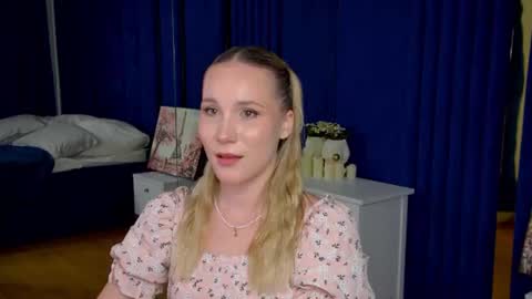 elaravoltage online show from July 18, 2026, 5:17 pm