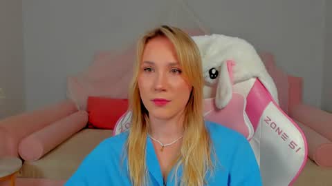 elaravoltage online show from July 24, 2026, 5:44 pm