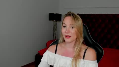 elaravoltage online show from July 28, 2026, 11:17 am