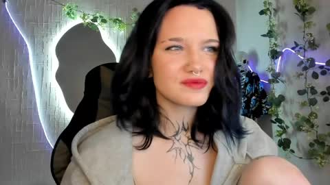 Snapshot of elastikiss chatting on May 18, 2026, 11:32 pm elastikiss online show from May 18, 2026, 11:32 pm