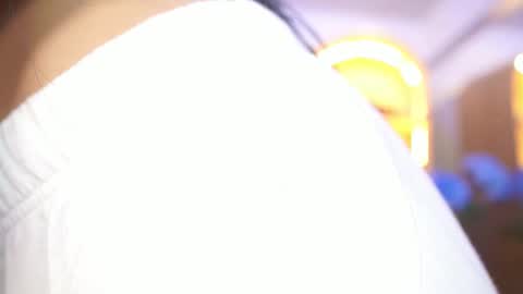 Elasummeer online show from November 1, 2025, 11:45 am