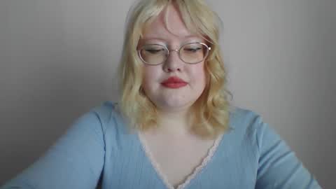 elayne_sweet online show from March 4, 2026, 8:09 am