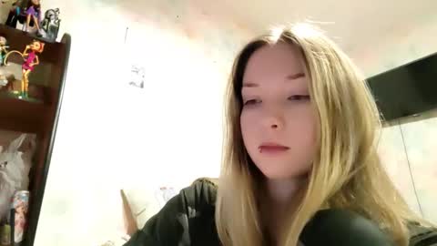 Snapshot of elaynecinco chatting on February 17, 2026, 8:55 am MIa online show from February 17, 2026, 8:55 am