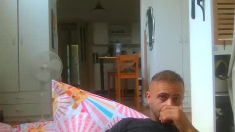 daniel18cmx online show from January 14, 2026, 1:44 am