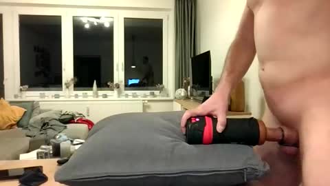 Snapshot of elcumbo01 chatting on March 28, 2026, 7:57 pm elcumbo01 online show from March 28, 2026, 7:57 pm