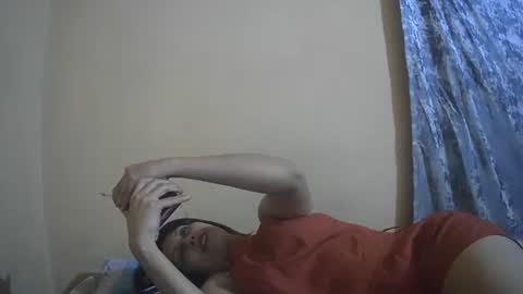 Isabella online show from December 21, 2025, 6:04 pm