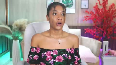 Electra Jones online show from November 27, 2025, 11:34 am