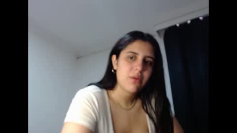 electraweb_09 online show from November 12, 2025, 8:19 pm