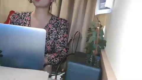 Snapshot of electrocute_me chatting on December 15, 2024, 9:42 pm Julia Follow me on Onlyfansju grosroberts online show from December 15, 2024, 9:42 pm