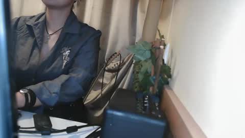Snapshot of electrocute_me chatting on January 12, 2025, 9:08 pm Julia Follow me on Onlyfansju grosroberts online show from January 12, 2025, 9:08 pm