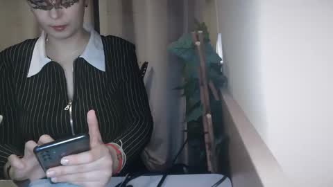 Snapshot of electrocute_me chatting on February 25, 2025, 9:02 pm Julia Follow me on Onlyfansju grosroberts online show from February 25, 2025, 9:02 pm