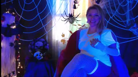 Snapshot of elegancia_ chatting on October 26, 2025, 7:20 pm Elegancia online show from October 26, 2025, 7:20 pm