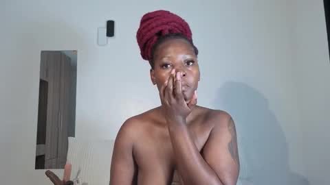 Snapshot of elegant_ebony chatting on October 30, 2025, 2:57 am Nika online show from October 30, 2025, 2:57 am