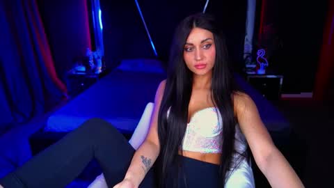 elegant_mysterious online show from September 14, 2025, 2:44 am