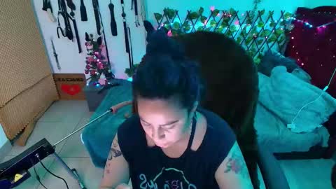 elektra online show from December 18, 2025, 7:09 pm