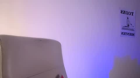 Snapshot of elektra_sky11 chatting on January 29, 2025, 2:53 pm  Elektra Sky  online show from January 29, 2025, 2:53 pm