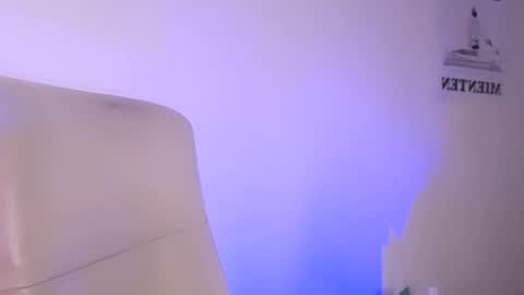 Snapshot of elektra_sky11 chatting on March 2, 2025, 4:42 pm  Elektra Sky  online show from March 2, 2025, 4:42 pm