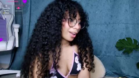 Snapshot of elektra_williams chatting on October 8, 2025, 11:35 pm elektra_williams online show from October 8, 2025, 11:35 pm