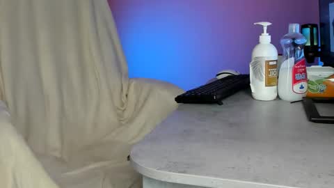 Snapshot of elektranoe chatting on November 9, 2025, 9:18 am love 3d online show from November 9, 2025, 9:18 am