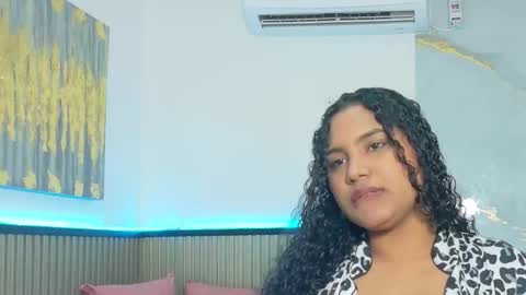 elena_wolff online show from November 6, 2025, 12:17 pm