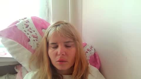 Elena online show from February 2, 2026, 11:42 am