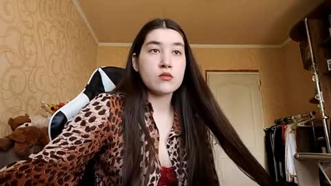 Christina online show from May 6, 2026, 7:24 am