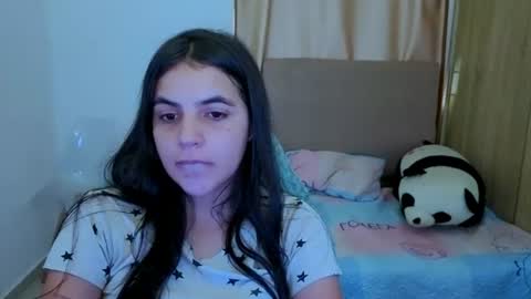 Snapshot of elenna_hotx chatting on July 3, 2026, 7:42 pm agnes online show from July 3, 2026, 7:42 pm