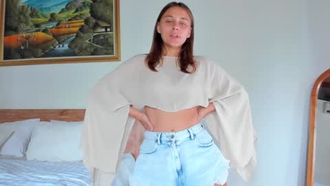 Snapshot of eleonora_linn_ chatting on December 5, 2024, 3:59 am Eleonora online show from December 5, 2024, 3:59 am
