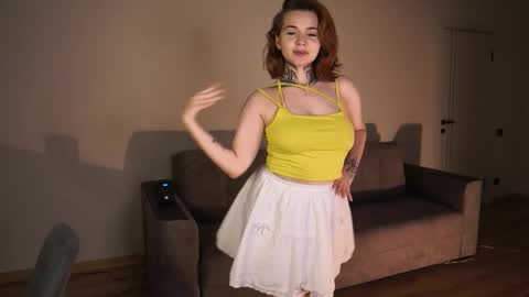 Snapshot of eleonora_linn_ chatting on September 25, 2025, 3:38 pm Eleonora online show from September 25, 2025, 3:38 pm