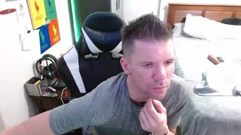 Walker online show from December 5, 2025, 8:45 am