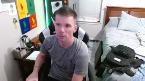 Walker online show from February 8, 2026, 4:27 am