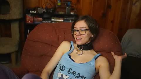 Emma online show from November 8, 2025, 7:34 pm