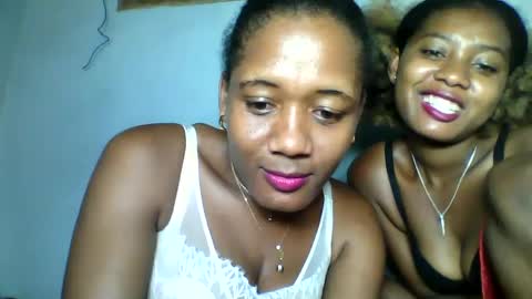 Snapshot of elia011 chatting on January 26, 2025, 8:45 pm elia011 online show from January 26, 2025, 8:45 pm