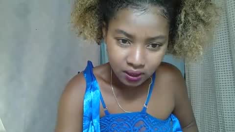 Snapshot of elia011 chatting on February 24, 2025, 5:54 am elia011 online show from February 24, 2025, 5:54 am