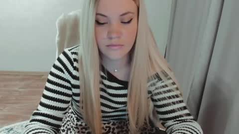 Ella online show from May 26, 2026, 5:36 am