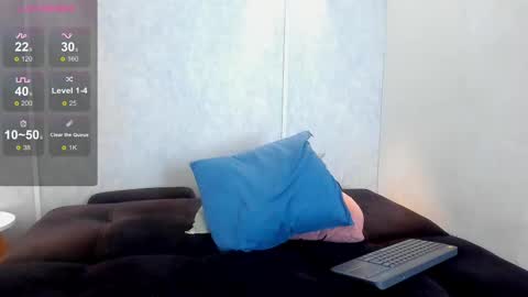  Elian  online show from October 23, 2025, 12:37 pm