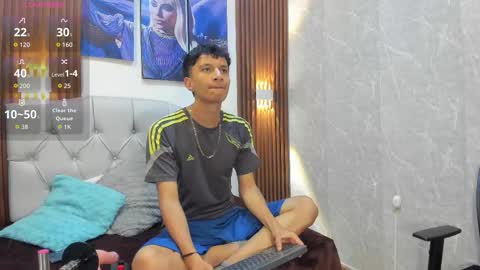 Snapshot of elian_julian chatting on November 15, 2025, 11:54 pm Elian Julian online show from November 15, 2025, 11:54 pm