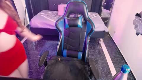 eliana_meaw online show from March 4, 2026, 1:06 pm