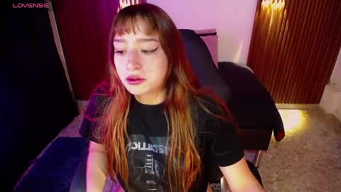 eliana_meaw online show from May 20, 2026, 2:45 pm
