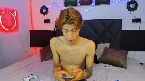 eliann_adam online show from December 4, 2024, 12:03 pm