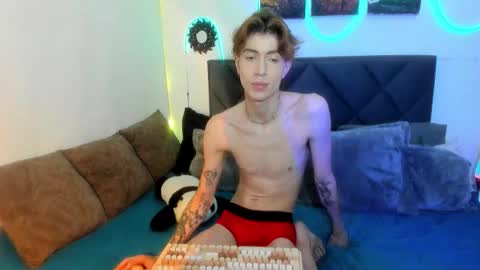 Snapshot of eliann_adam chatting on December 18, 2025, 9:59 am eliann_adam online show from December 18, 2025, 9:59 am