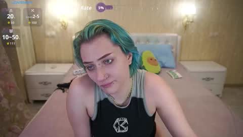 Luna online show from March 21, 2026, 10:35 pm