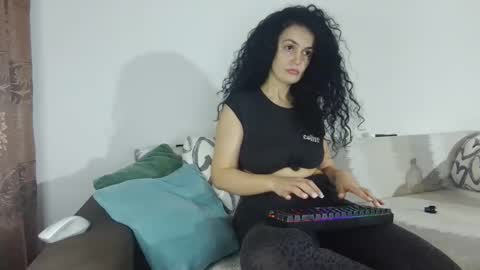 eliebullet online show from October 2, 2025, 5:53 pm